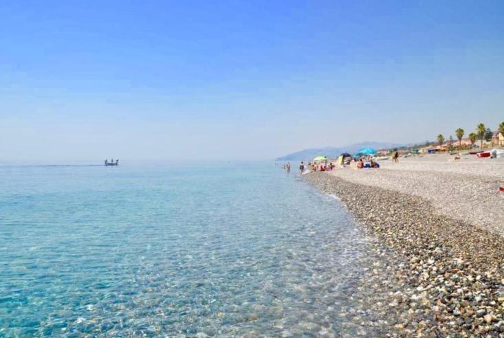 A Due Passi Dal Mare Villa Roccalumera Luaran gambar